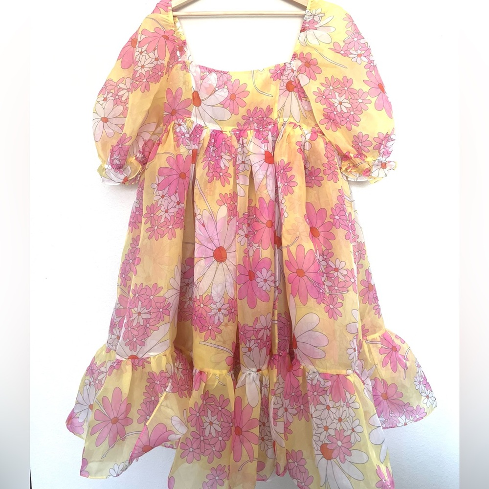 Price drop! Rare Selkie Yellow Floral Midi Dress with Pink & White Daisies